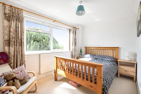 21 Holcombe Drive, Llandrindod Wells, LD1 6DN