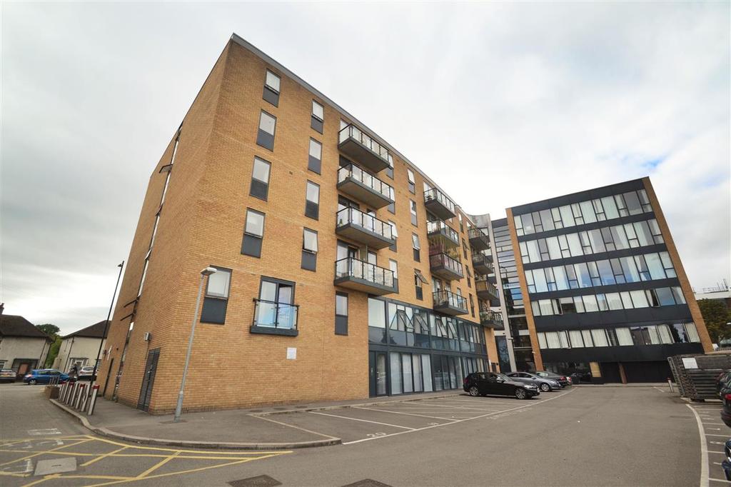 Batsford House, 35 Durnsford Road, Wimbledon 1 bed apartment £1,450