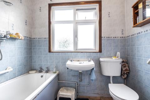 1 Fernbrook Crescent, London, SE13 5NJ
