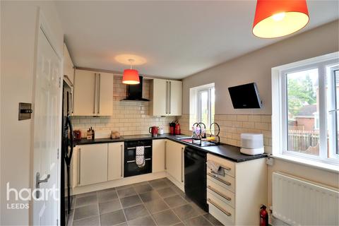3 Fulneck Close, Leeds, LS11 5PQ