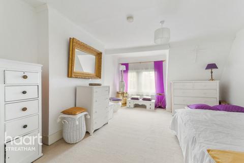 1 bedroom apartment for sale, Riggindale Road, LONDON