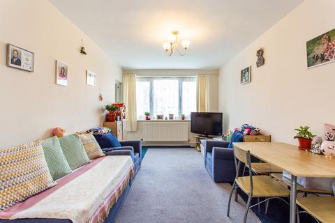 18 Harpley Square, London, E1 4EA