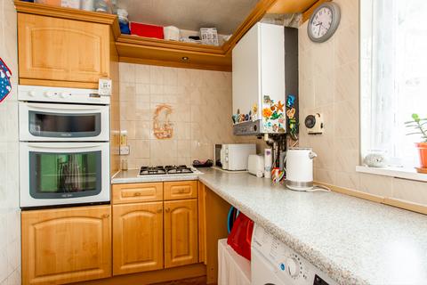 18 Harpley Square, London, E1 4EA