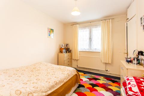 18 Harpley Square, London, E1 4EA