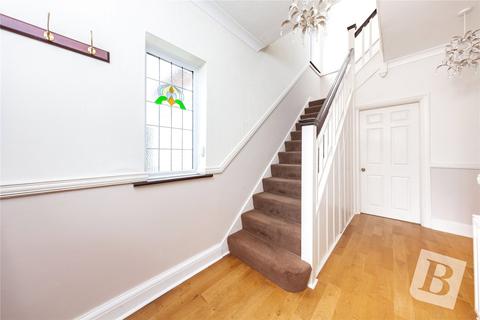34 Southview Drive, Upminster, RM14 2LA