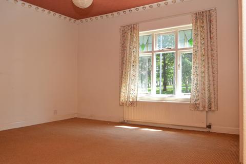 80 Thomas Street, Lees, Oldham, OL4 5BT