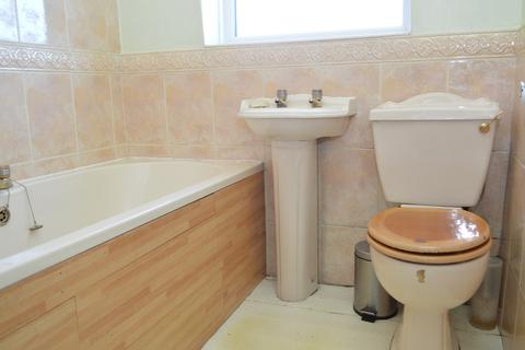 80 Thomas Street, Lees, Oldham, OL4 5BT