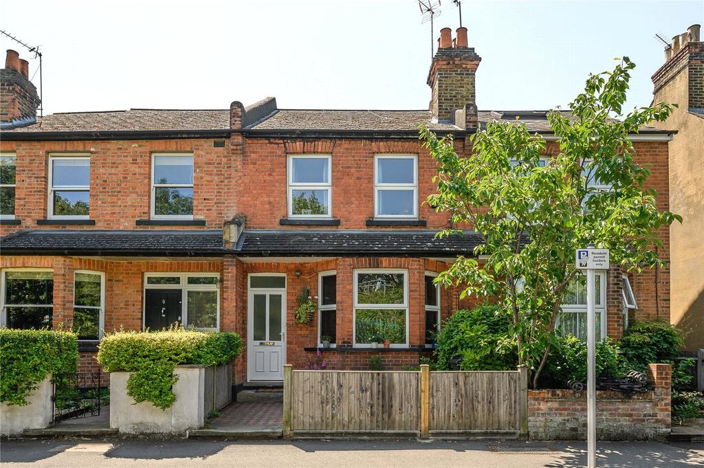 Vicarage Road, Hampton Wick, Kingston... 2 bed terraced house £750,000