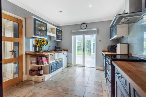 184 Queensway, West Wickham, BR4 9DZ