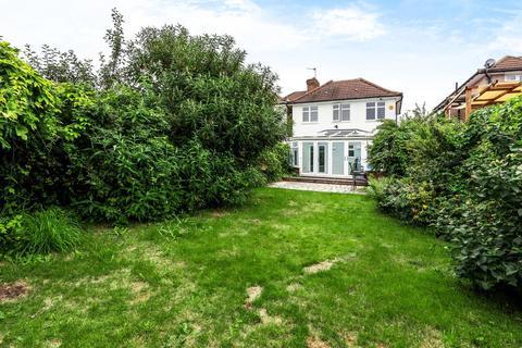 184 Queensway, West Wickham, BR4 9DZ