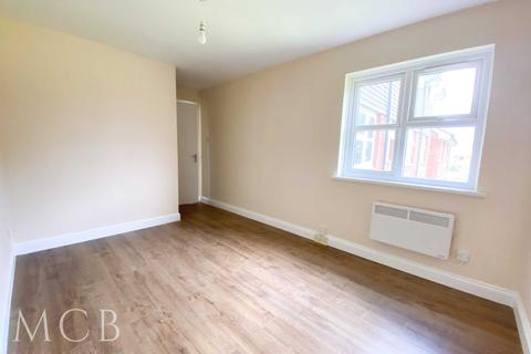 2 bedroom flat to rent - Belvue Court, West Drayton
