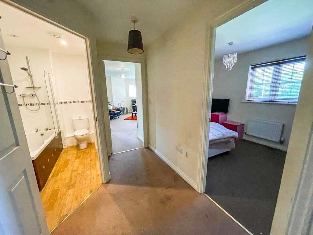 Merlin Road, Birkenhead, CH42 9QH 2 bed flat £110,000