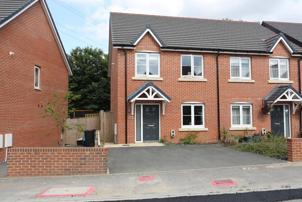 Garten Close, Knaresborough, North Yorkshire, HG5 3 bed semidetached