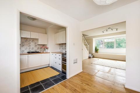 9 Link Way, Richmond, TW10 7QT