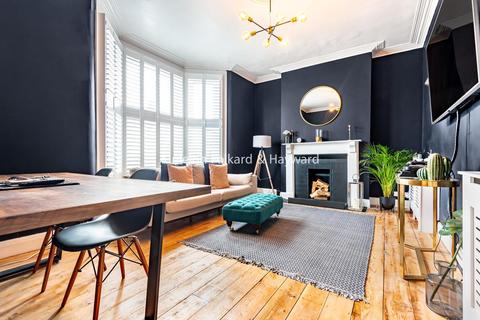 29 Hazelbank Road, Catford, London, SE6 1LN