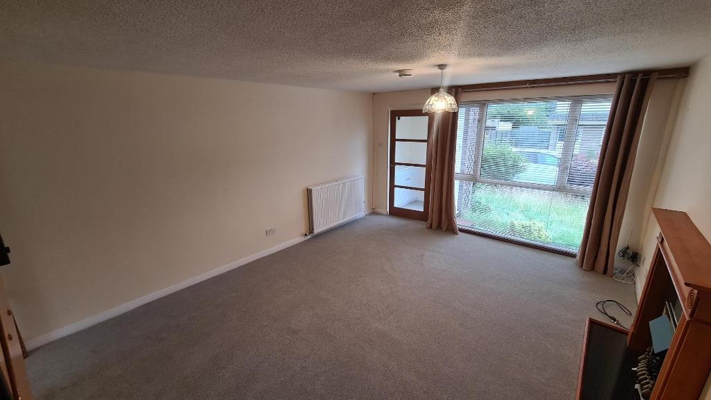 Mason Road, Inverness, IV2 2 bed semidetached house £775 pcm (£179 pw)
