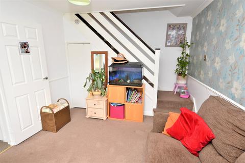 15 Midsummer Meadow, Shoeburyness, Southend-on-sea, SS3 8UU