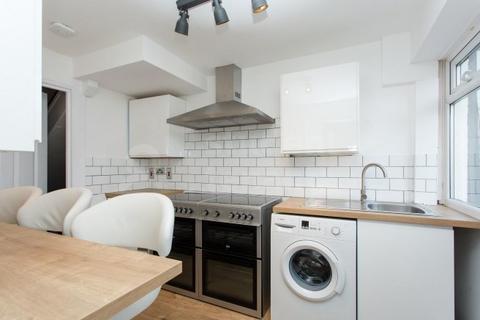 5 bedroom house share to rent - Barrie Road