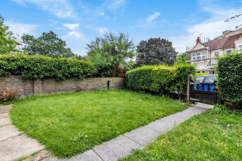 162c Sheen Road, Richmond, TW9 1UU