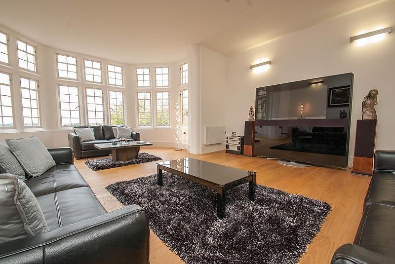 Lounge View 1