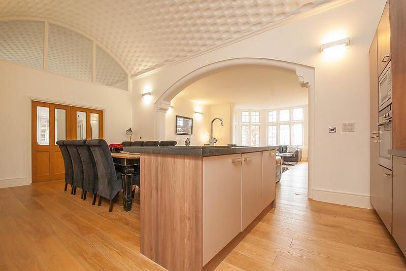 Kitchen/Lounge