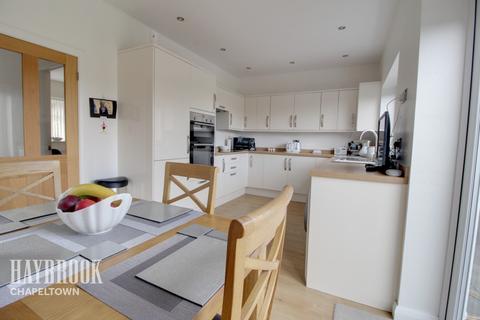 58 Everingham Crescent, Sheffield, S5 7LL