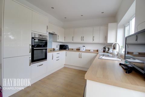 58 Everingham Crescent, Sheffield, S5 7LL