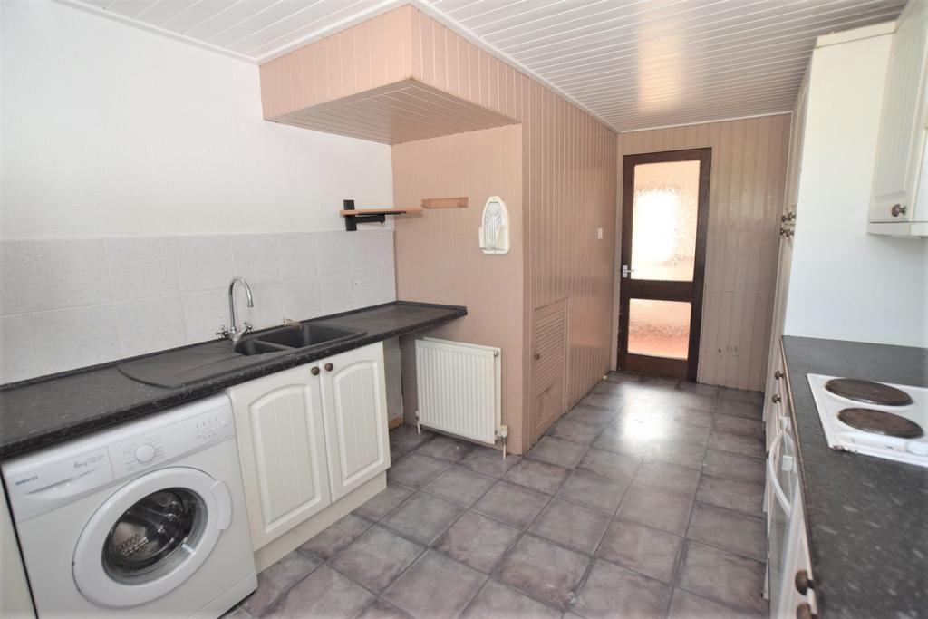 15 Downsfoot Road, Locharbriggs Dumfries DG1 1 XQ -