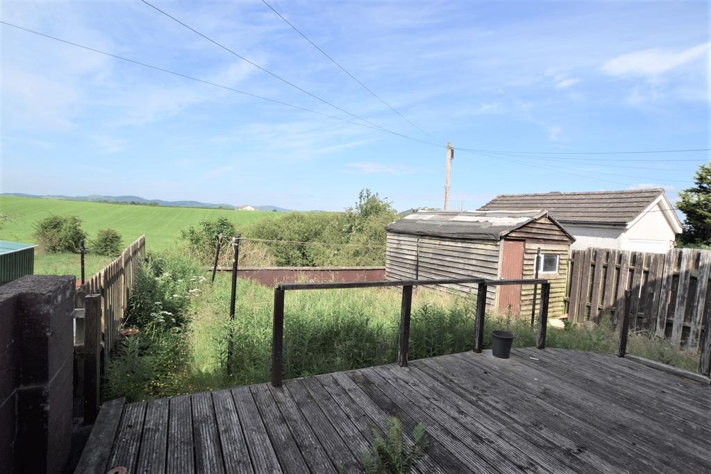 15 Downsfoot Road, Locharbriggs Dumfries DG1 1 XQ -