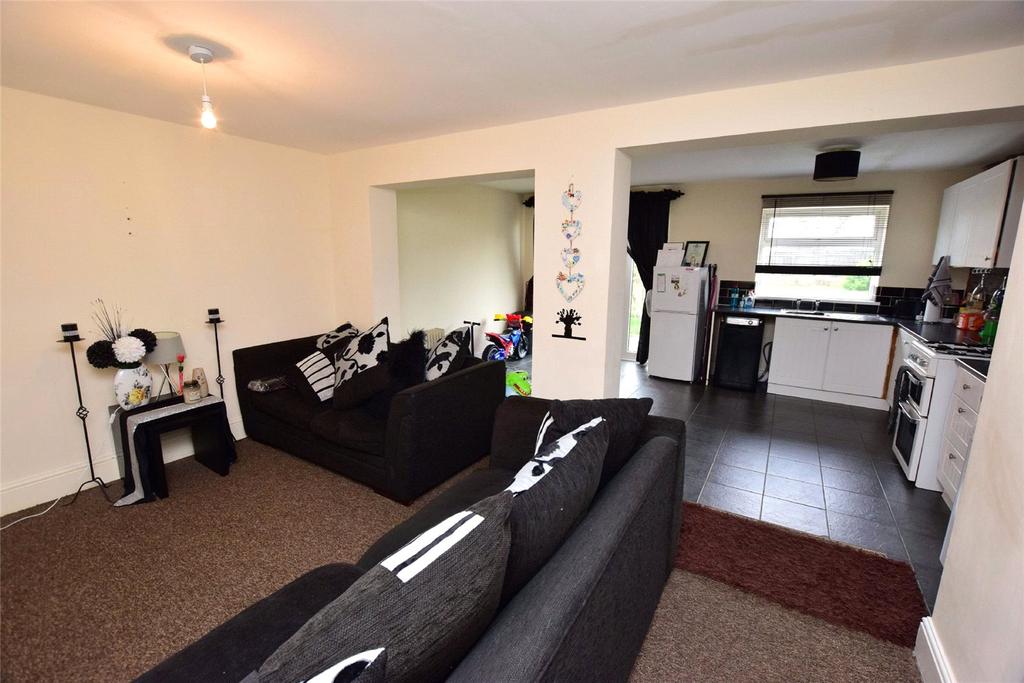 Warwick Road, Cleethorpes, DN35 3 bed semidetached house £161,500