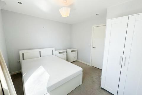 1 bedroom flat to rent, Frimley Road, Camberley