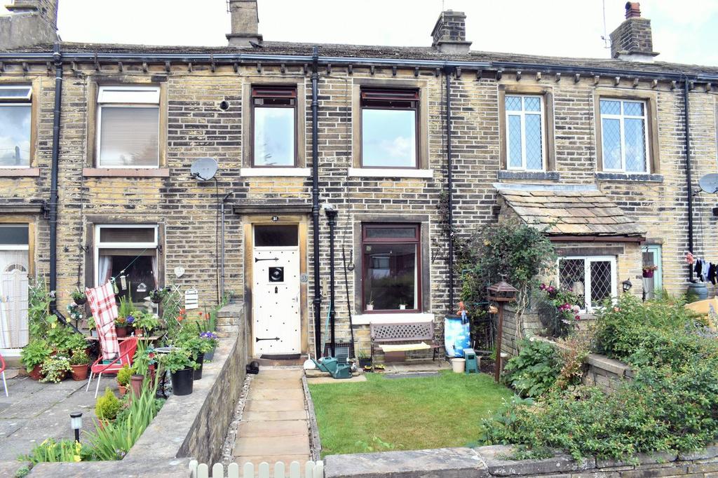 Clough Lane, Mixenden, Halifax HX2 3 bed cottage for sale £105,000