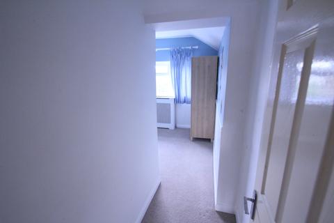1 Field End Close, Luton, LU2 8DU