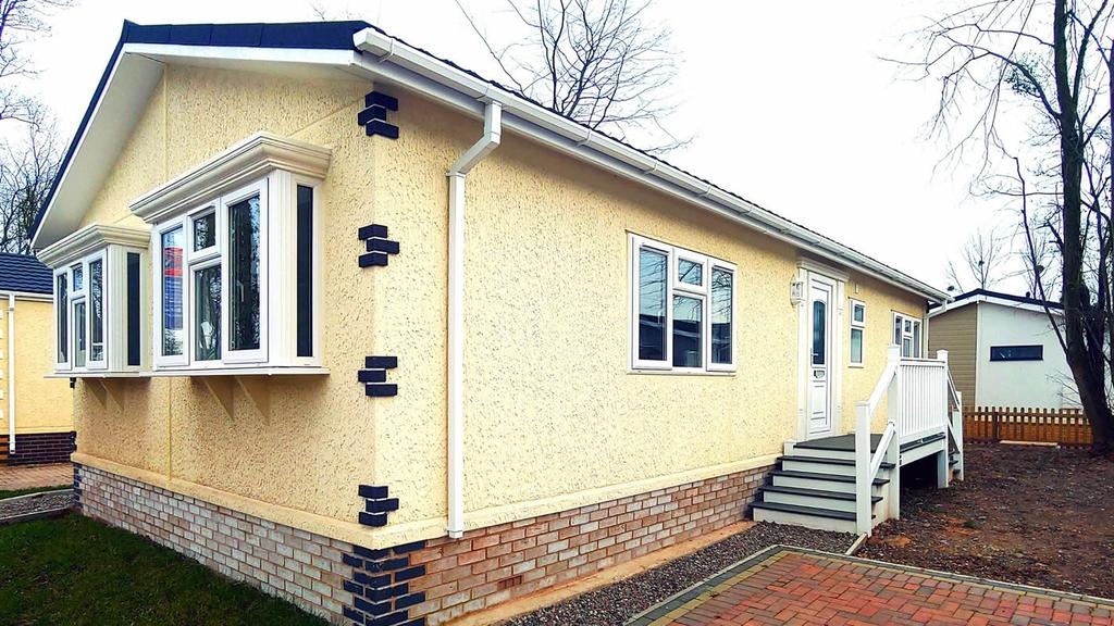 Bromyard, Herefordshire, HR7 2 bed park home £184,995