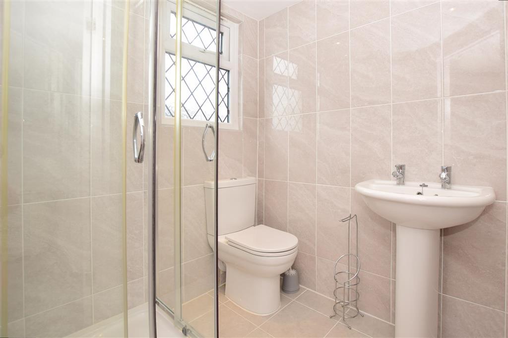 En-Suite (2)