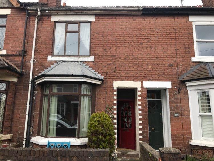 Oxford Gardens, Stoke On Trent 3 bed house - £700 pcm (£162 pw)