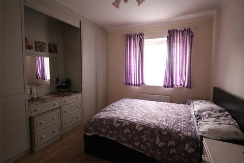 2 bedroom flat for sale - Orchard Court, Stonegrove, Edgware, Middlesex