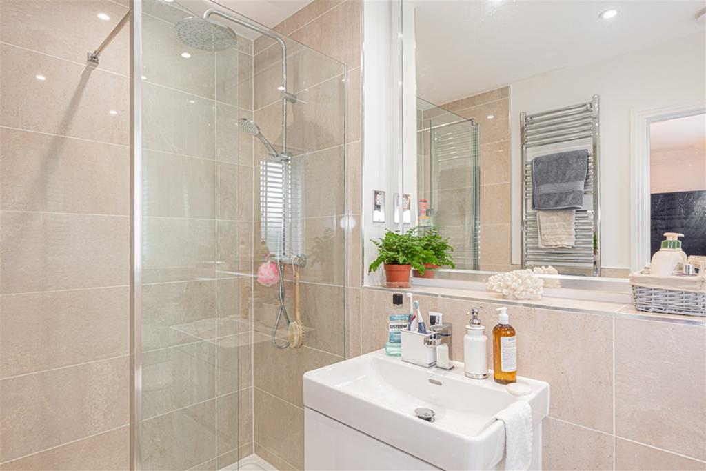En-Suite+Shower+Room