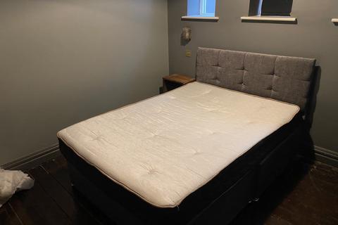 4 bedroom apartment to rent, Le Bateau, 62 Duke Street, Liverpool, Merseyside, L1