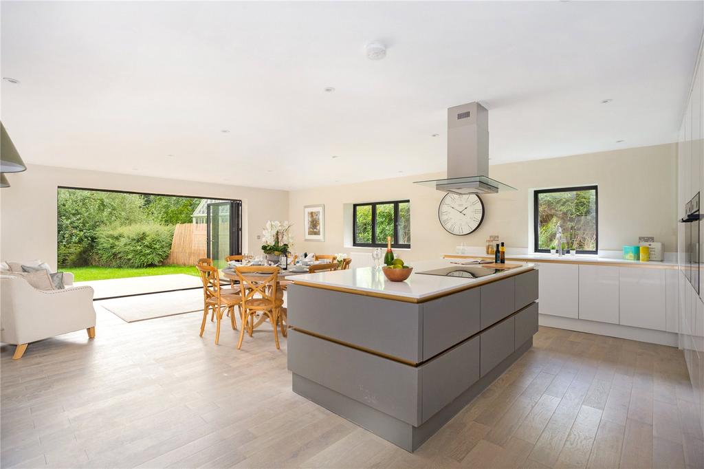 Kitchen/Dining Room