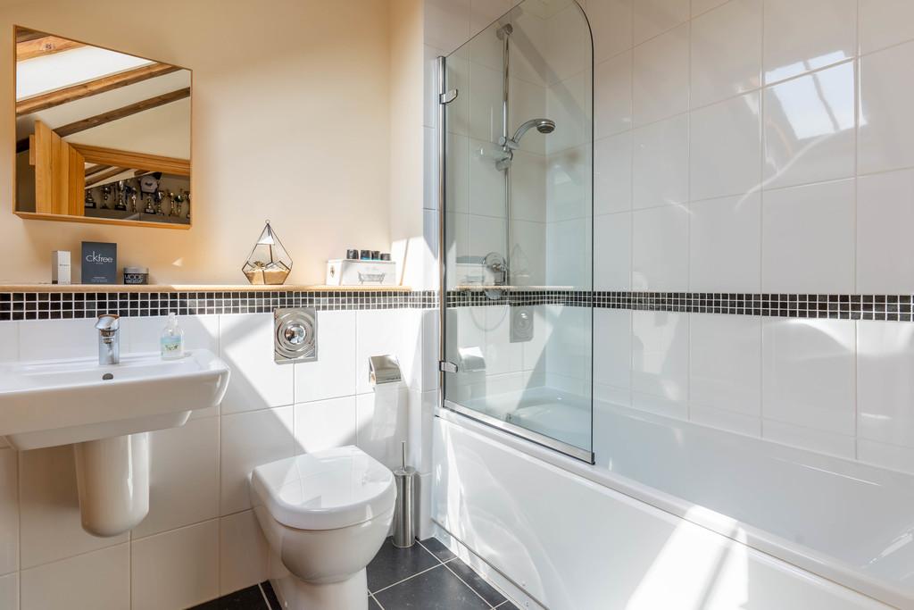Bedroom Two En Suite