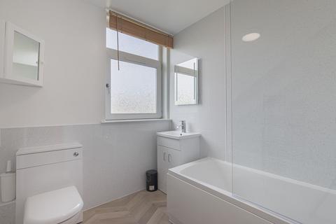 2 bedroom flat to rent, Chestnut Row, Aberdeen