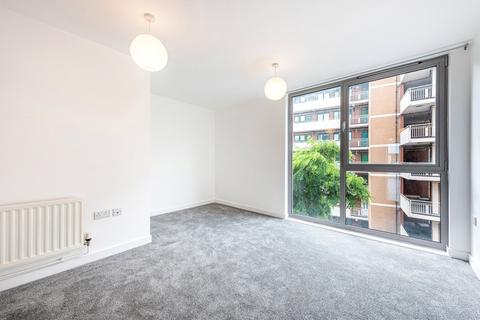 2 bedroom flat to rent, Umberston Street, London