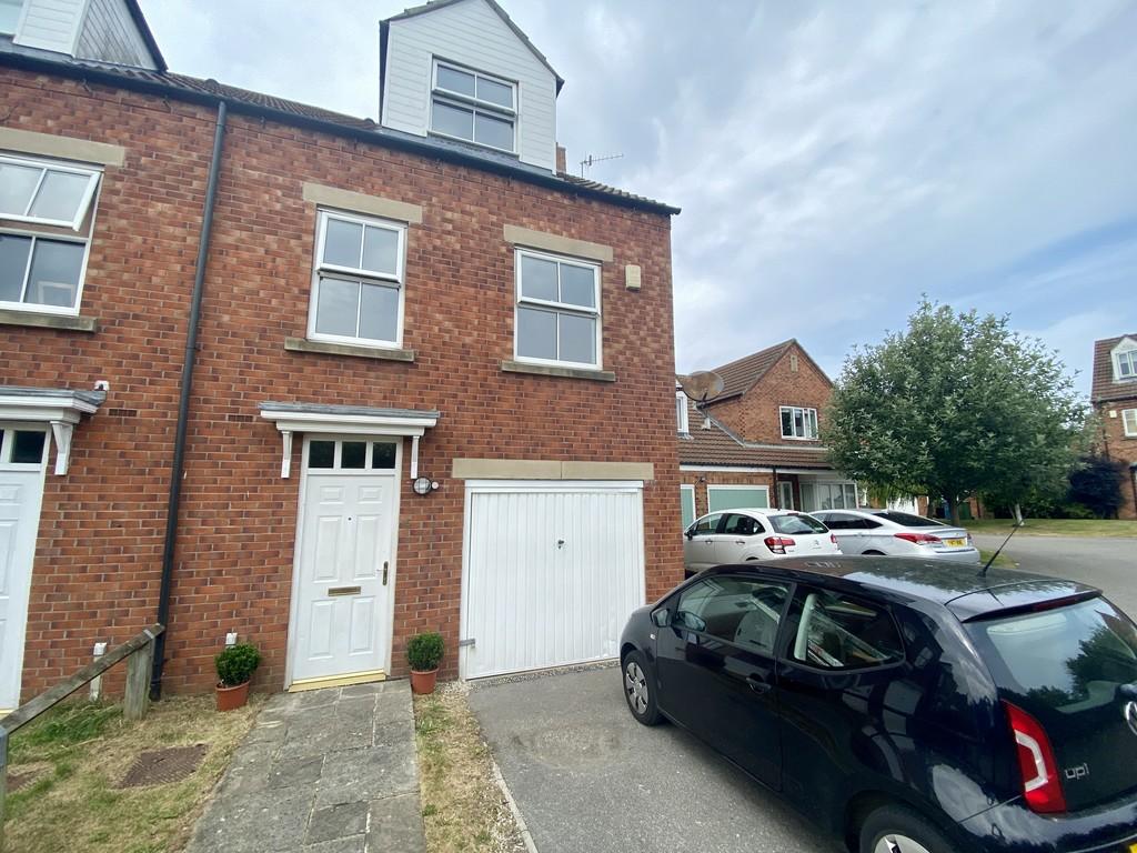 Claudius Grove, Crossgates, Scarborough 3 bed semidetached house £210,000