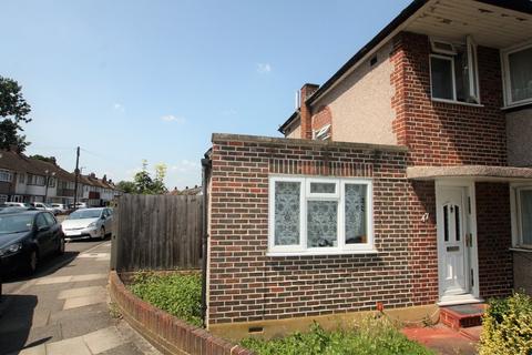 47 Riverside Drive, Mitcham, CR4 4BR