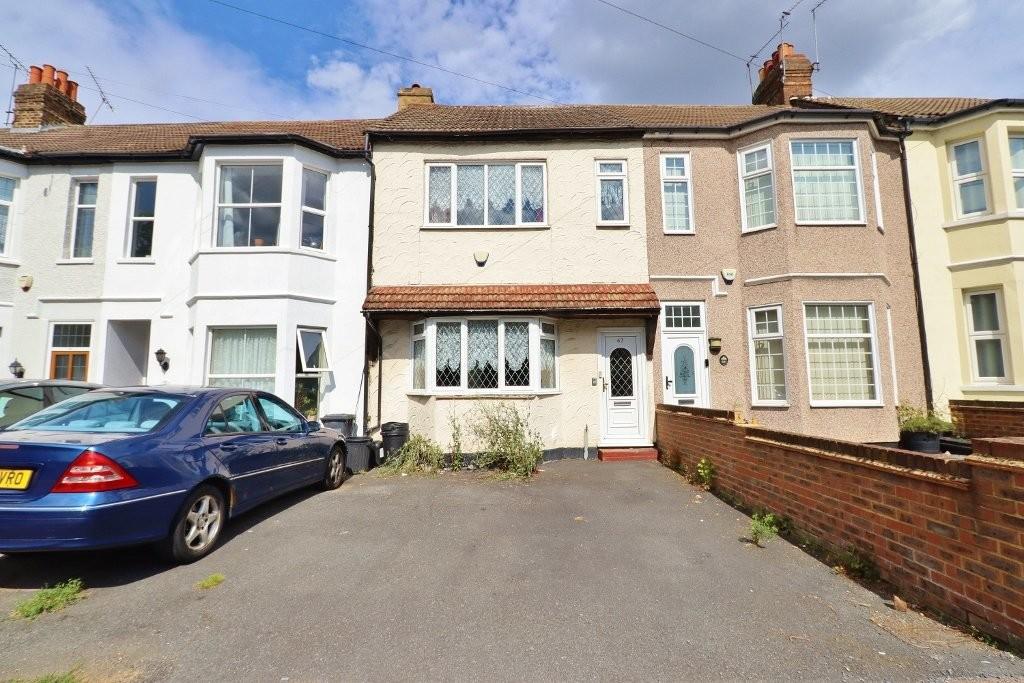 Junction Road, Romford, RM1 3 bed terraced house £400,000