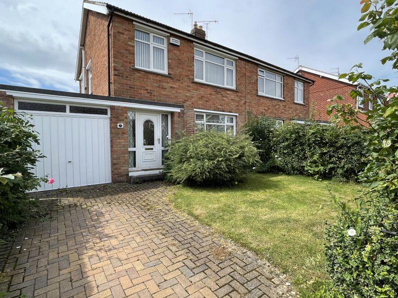 Kildale Grove, Fairfield, Stockton, TS19 7RE 3 bed semidetached house