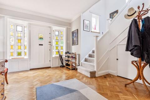 16 Monahan Avenue, Purley, CR8 3BA