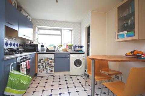 2 bedroom flat to rent, Anglesea Road, Kingston upon Thames KT1