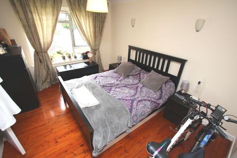2 bedroom flat to rent, Anglesea Road, Kingston upon Thames KT1